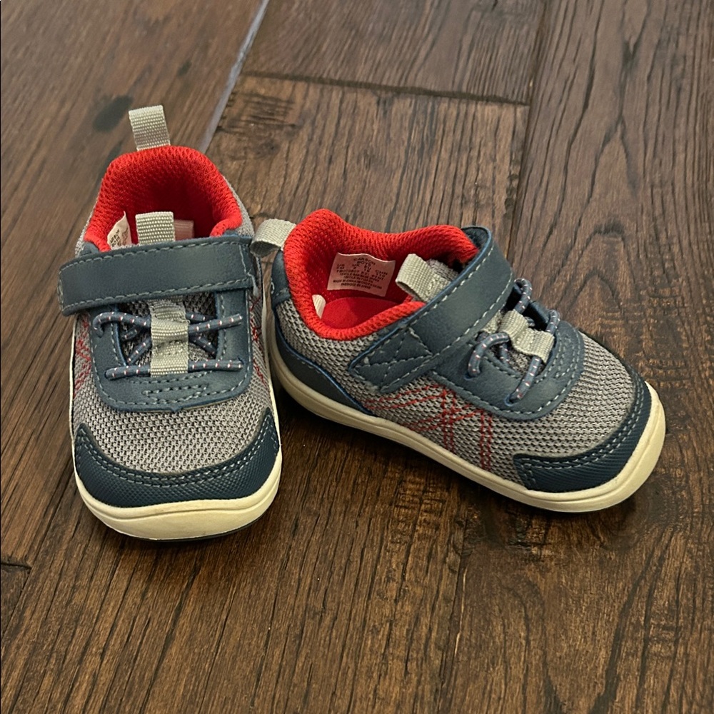 Stride Rite 360 Stylish Gray and Red Baby Walkers